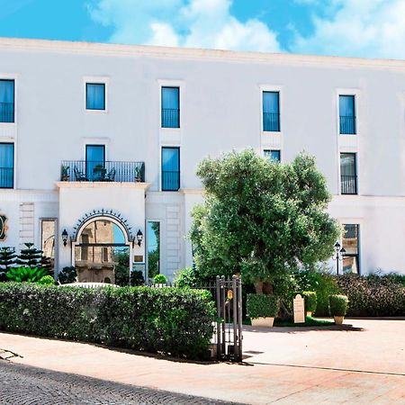 Ostuni Palace - Hotel Bistrot & Spa Dış mekan fotoğraf