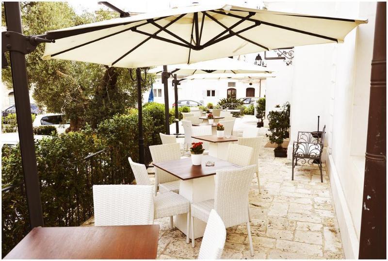 Ostuni Palace - Hotel Bistrot & Spa Dış mekan fotoğraf